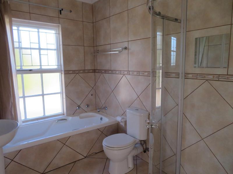 3 Bedroom Property for Sale in Zevenwacht Farm Village Western Cape